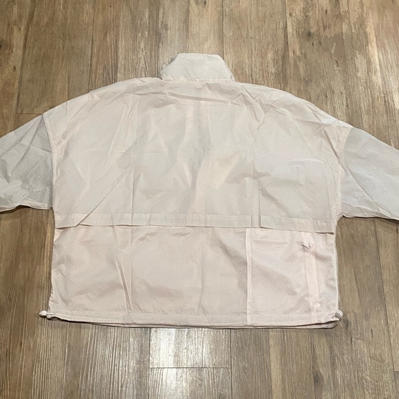 Fabletics-Ash Croppped Half Zip Jacket-Women's Size: Large-Color: Grey Mist-NEW! - Picture 9 of 16